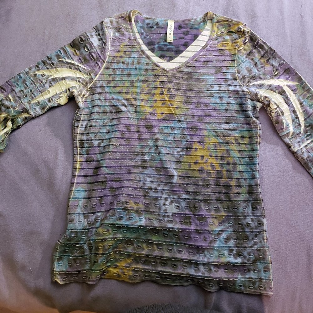 Short sleeved multi pastel colors shirt 3/4 sleeve